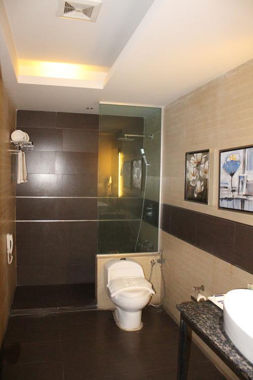 Galesia Hotel & Resort - Дакка Экстерьер фото